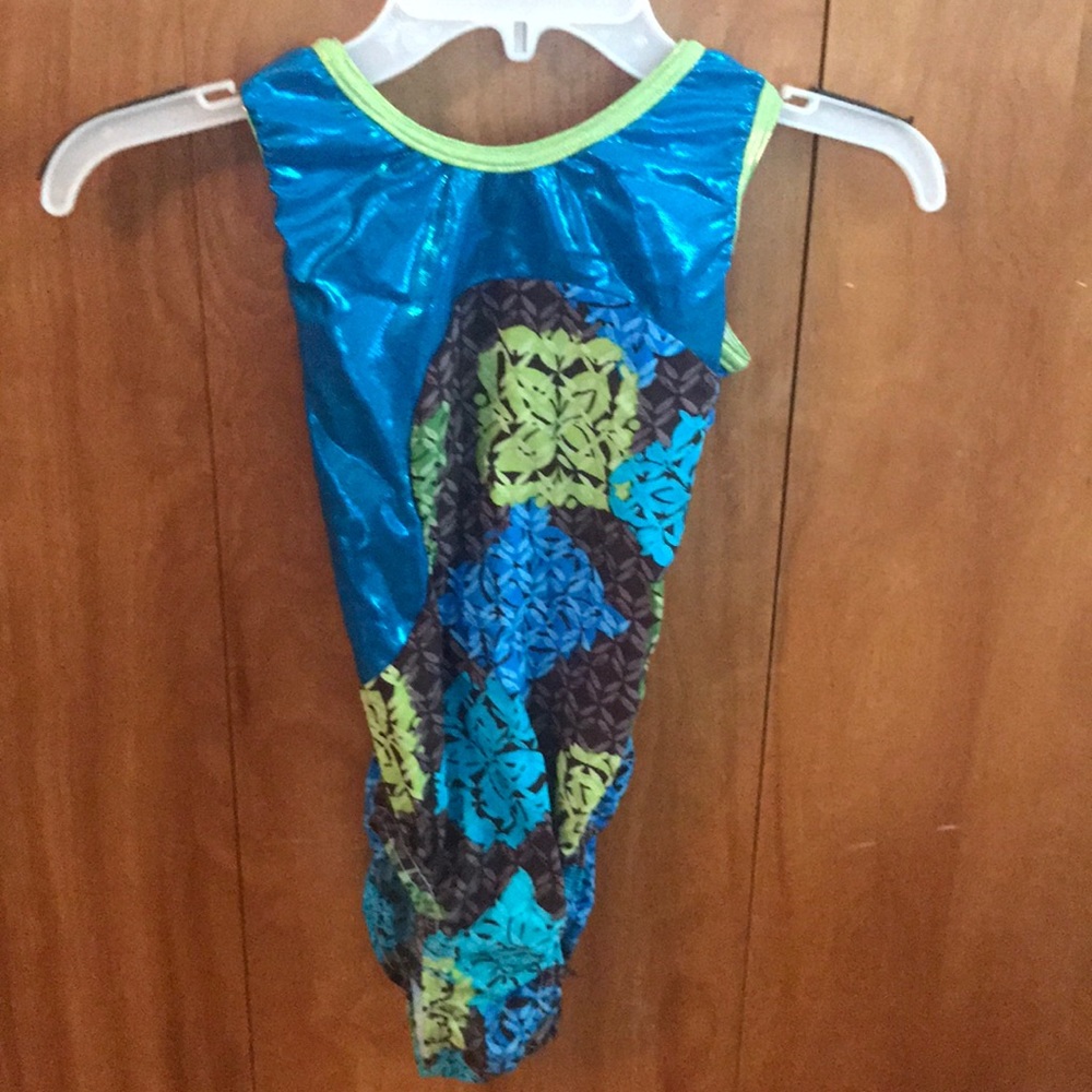 Little Girls Gymnastics Leotard Like New Condition